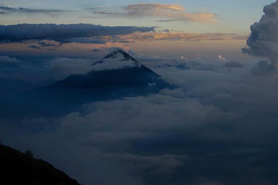 1 Day Acatenango Volcano Hike from Antigua - Camp and stargazing: what the included dinner points to