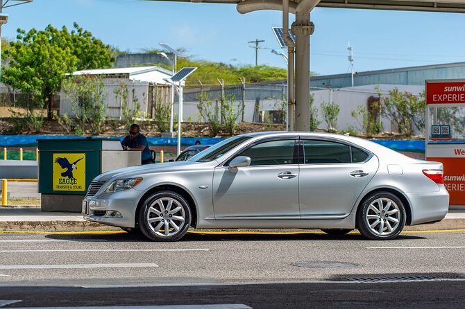Antigua Airport Private Roundtrip Transfer to and from Royalton Antigua Resort - On the Road Experience, From Friendly Small Talk to Island Tips