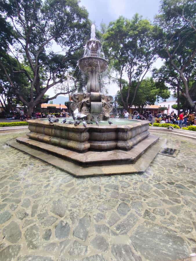 Antigua Guatemala: City Highlights Guided Walking Tour - Union Tank and the Church of San Francisco: Scale, Ruins, and Faith