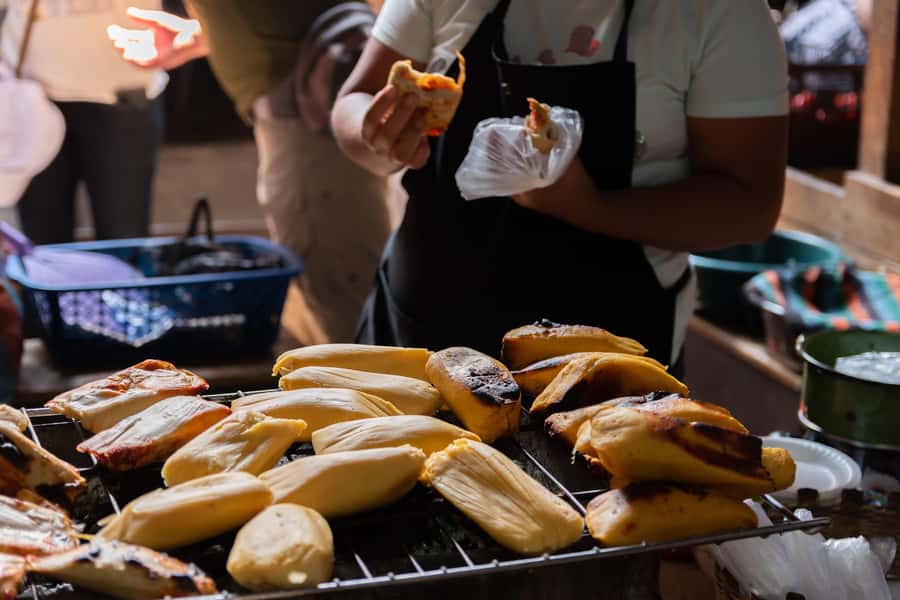 Antigua Guatemala: Street Food Walking Tour with Tastings - Casa Mandarina to the market: fruit, local shopping, and what you learn beyond food