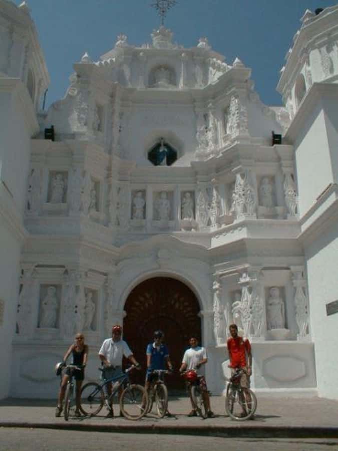 Antigua Half-Day Lost Cities of the Almolonga Bike Tour - What the guide experience adds to the bike ride
