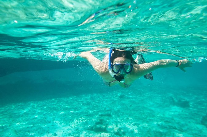 Cades Reef Snorkel Cruise from St. John's Antigua - What the drinks and onboard music add to your experience