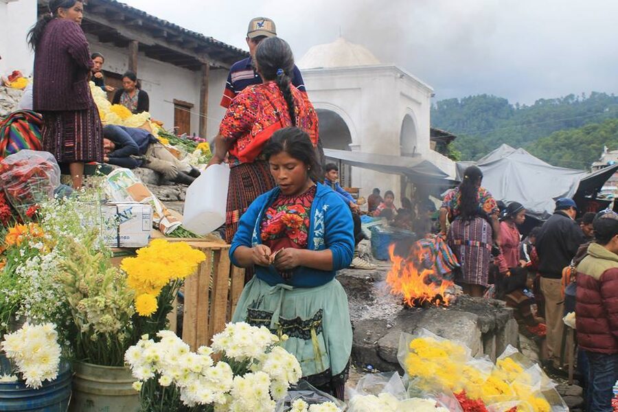 Chichicastenango and Lake Atitlan Tour From Antigua - Santo Tomás Church: Where Spanish Colonial and Mayan Influence Sit Side by Side