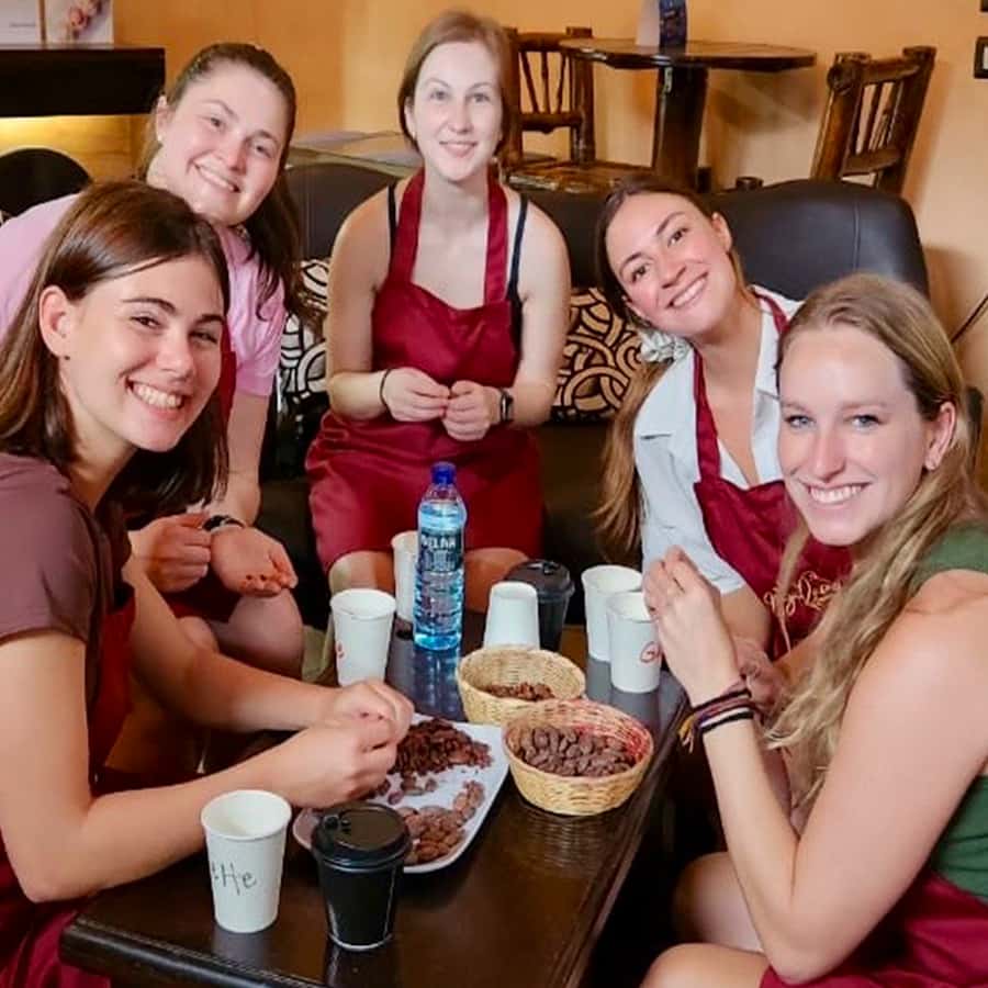 Chocolate workshop; gastronomic experience of cocoa. - Language, Translation, and How to Keep Up in Spanish