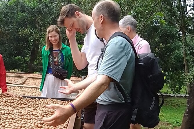 Coffee & Macadamia Fincas Tour - Valhalla Experimental Station, macadamia nutrition, and the community mission