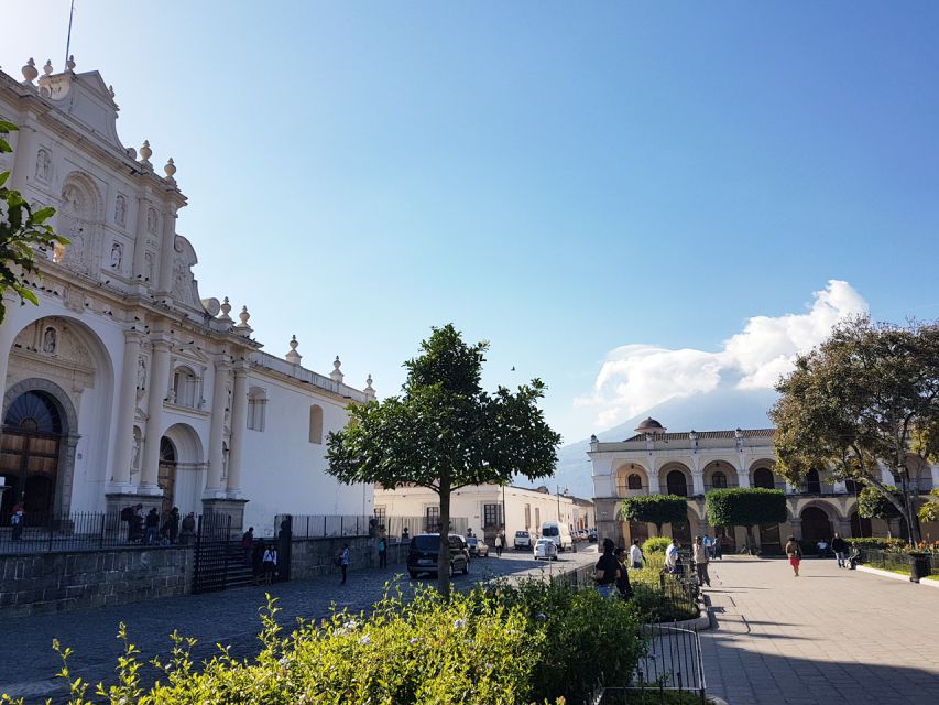 Combo Tour: Colonial Antigua & Guatemala City Explorer Tour - Antigua Central Park and Las Sirenas fountain story