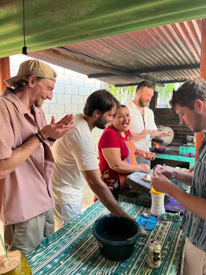 El Paredón: Traditional Cooking Class with a Local Family - Why a home-cooked tortilla lesson beats a restaurant tour
