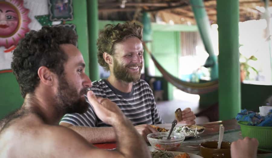 El Paredón: Traditional Cooking Class with a Local Family - Your 90-minute timeline: welcome, prep, cook, eat, repeat