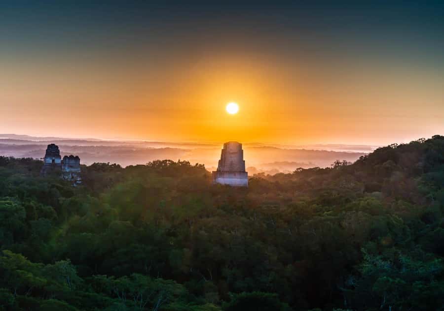 From Flores: Tikal Ruins Sunrise Guided Tour - The van ride to the park: what to do with 1.5 hours