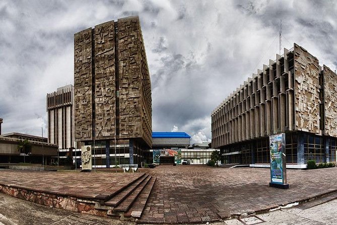 Guatemala city Walking Tour and public bus - Price and how you use it for real Guatemala City transport