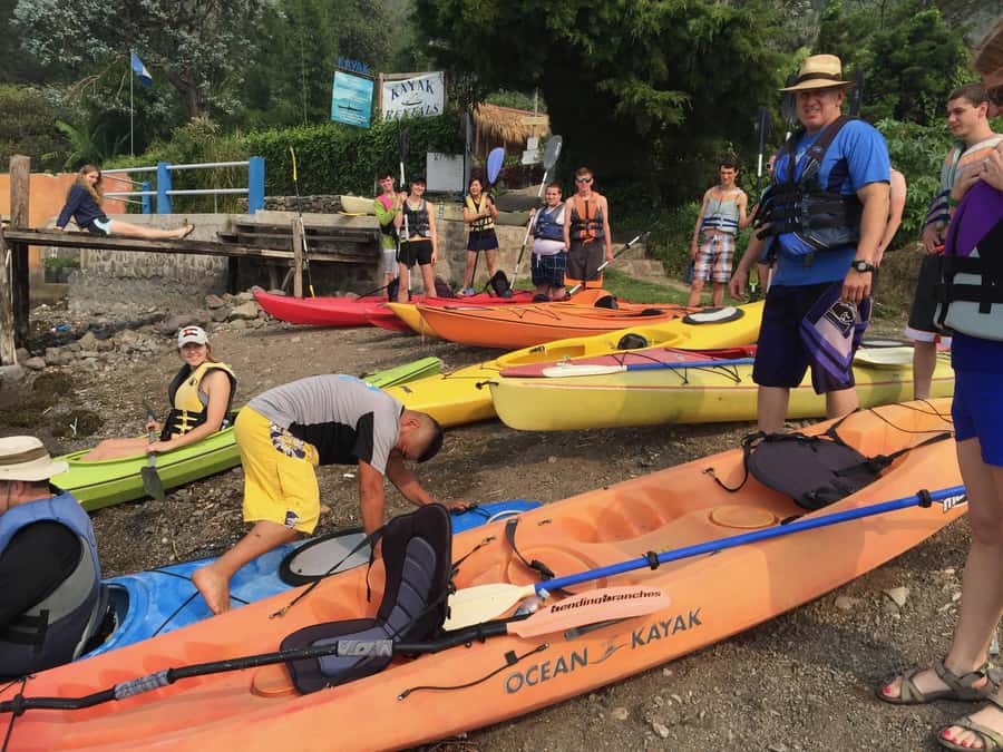 Kayak Hike Adventure. Visit Tzununa, Jaibalito, Santa Cruz - The switch from water to trail at the one-hour mark