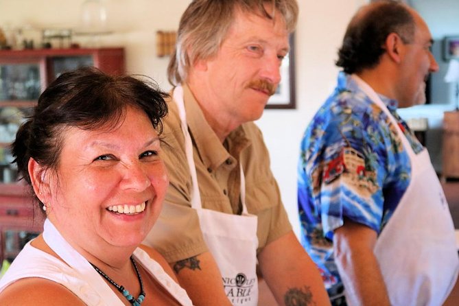 Nicole's Table - All about Jerk - Arriving at Orchid Hill Drive, what the experience feels like