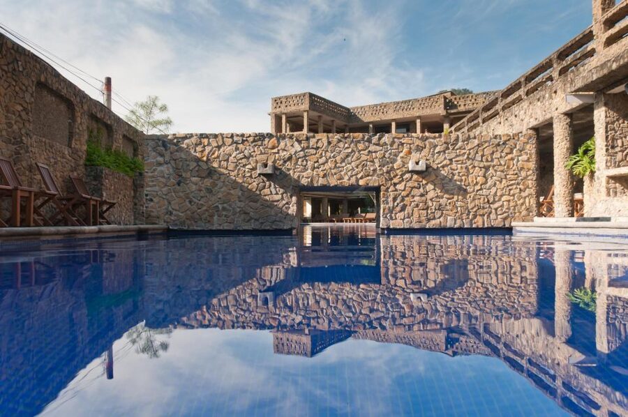 Pacaya Volcano Tour and Hot Springs with Lunch - Lunch at the spa: included, filling, and usually not the main event