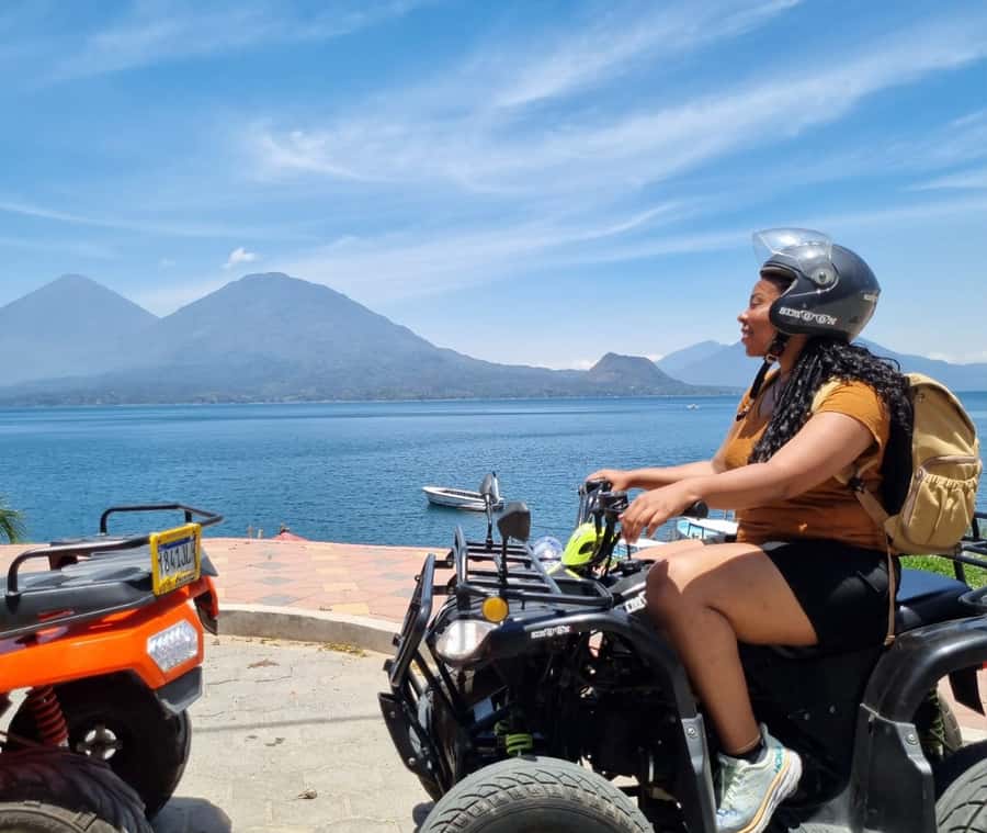 Panajachel: Lake Atitlán Sunset Tour - Café Flor in Panajachel and the sunset timing