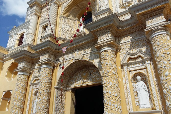 Private Walking tour of Antigua Guatemala - Why walking beats a bus in Antigua