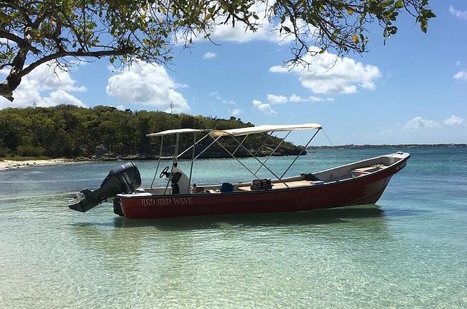 Snorkel and Exclusive Beach Exploration in Antigua - The beach stop: finding that quiet Antigua shoreline