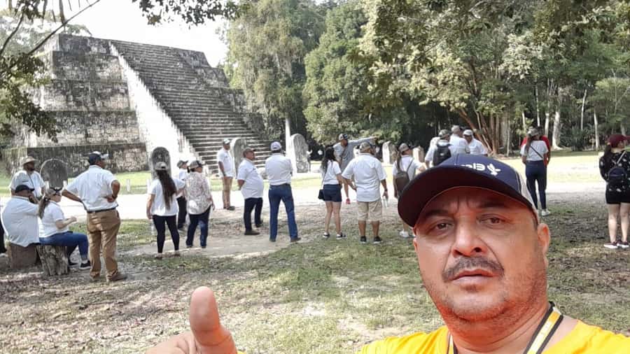 Tour to Tikal: from Mundo Maya Airport in Flores - The 4-hour walk through Tikal’s main sights